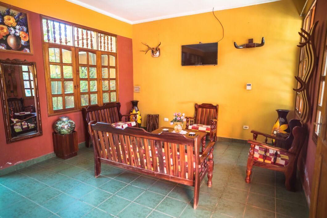 Hostal Santa Ana 鲁雷纳瓦克 外观 照片