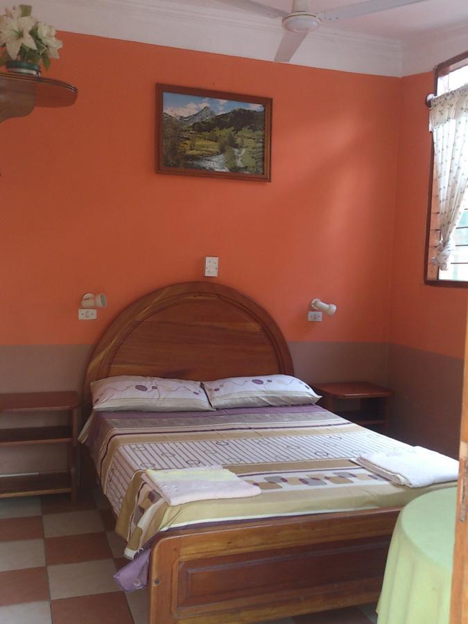 Hostal Santa Ana 鲁雷纳瓦克 外观 照片